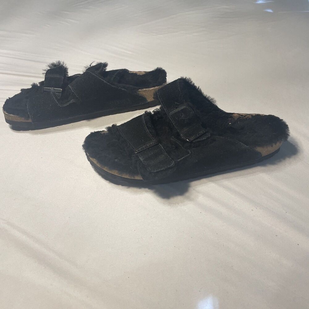 Birkenstock Arizona Shearling Suede Leather Sandals in Mocha Model 1020566